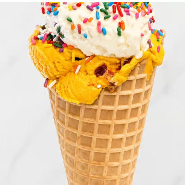 Cono de Ice Cream Pequeño / Small Ice Cream Cone.