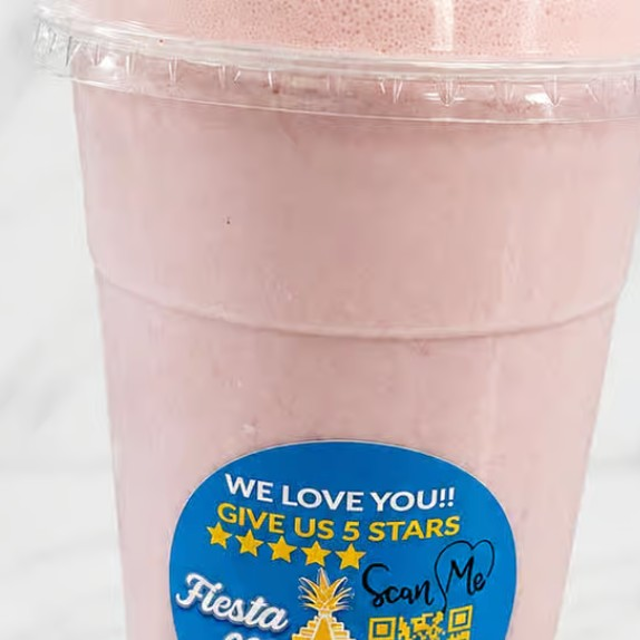 Licuado de Fruta Natural Grande / Large Shake.