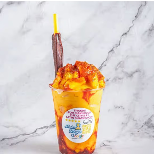 Mangonada Fresca / Fresh Mangonada.