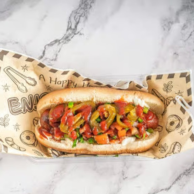 Hot Dog y Lata de Soda / Hot Dog and Soda Can.